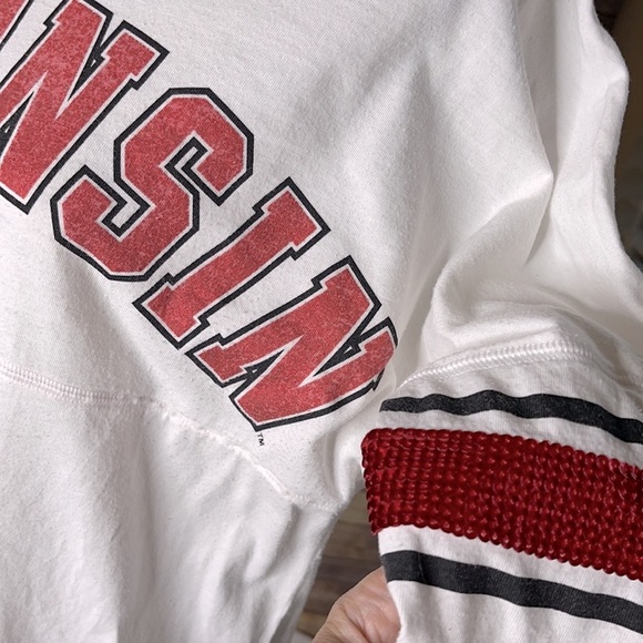 VS PINK Wisconsin shirt - Picture 3 of 9